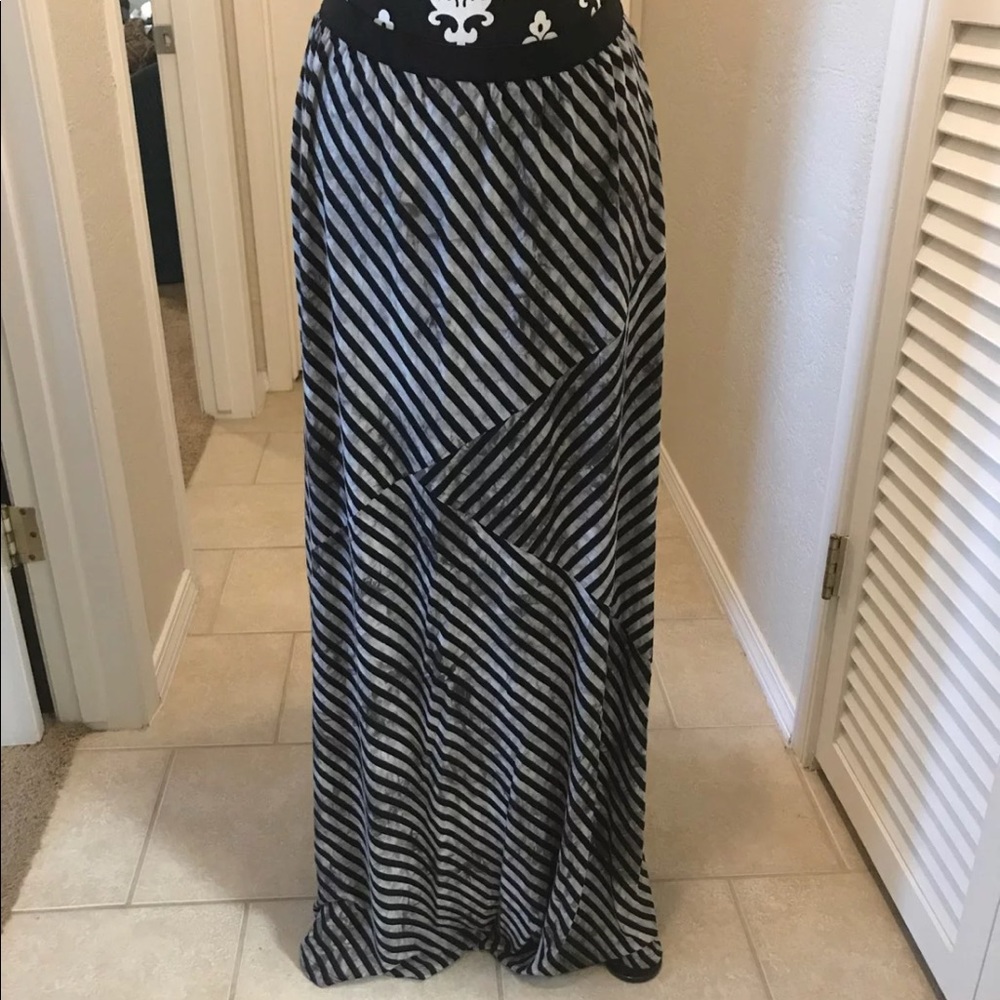 Bobeau Long Elastic Waist Skirt 1X